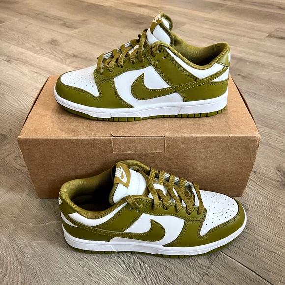 Nike Dunk Low Retro Sneakers-White/Khaki Green-size 8.5 women’s 7 men’s - Picture 2 of 11